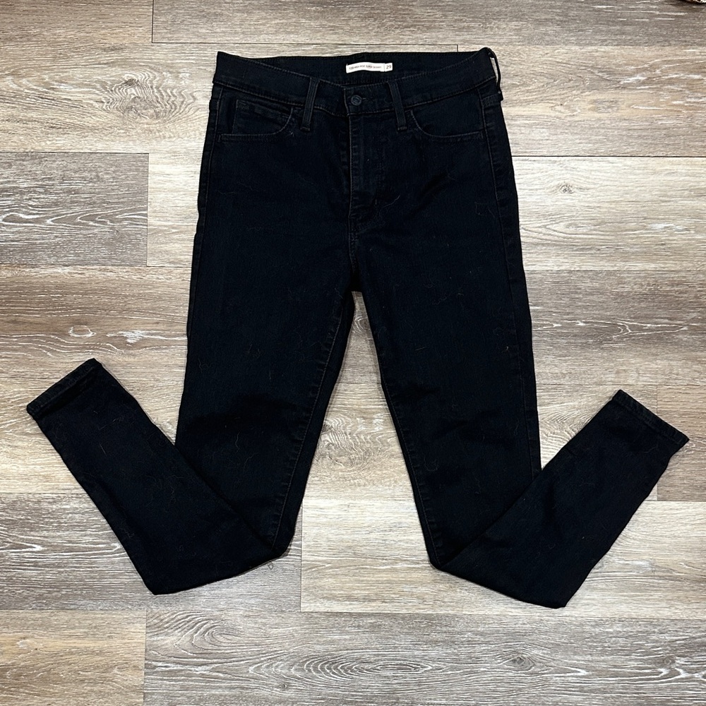 Levi’s Black Classic Skinny Jeans